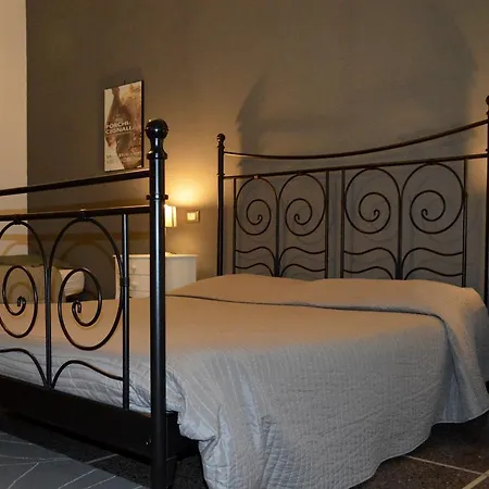 Bed & Breakfast A Casa Di Giallo Rom